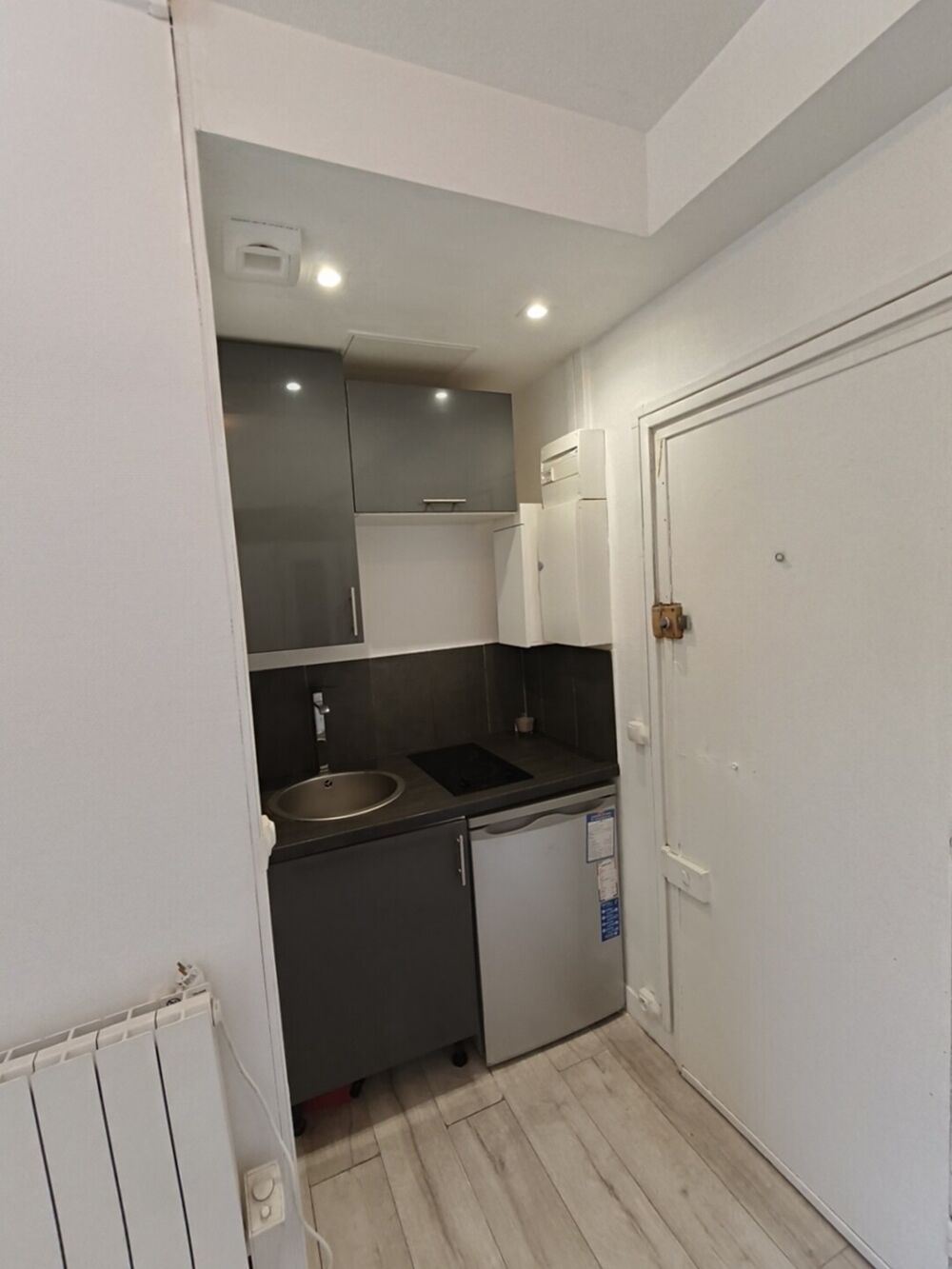 Vente Appartement PARIS 18e – POISSONNIERS | STUDIO 9,27 m² | DPE C | VENDU LOUÉ Paris 18