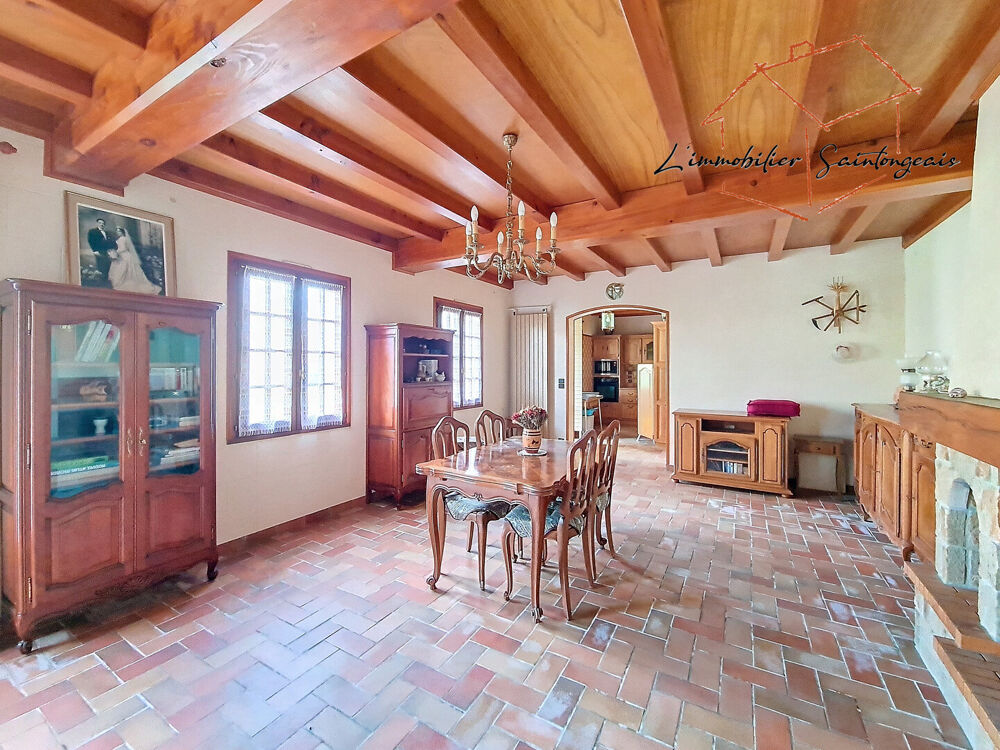 Propriété 8 pièces  139 m²  Deux maisons  Terrain 5 319 m²
