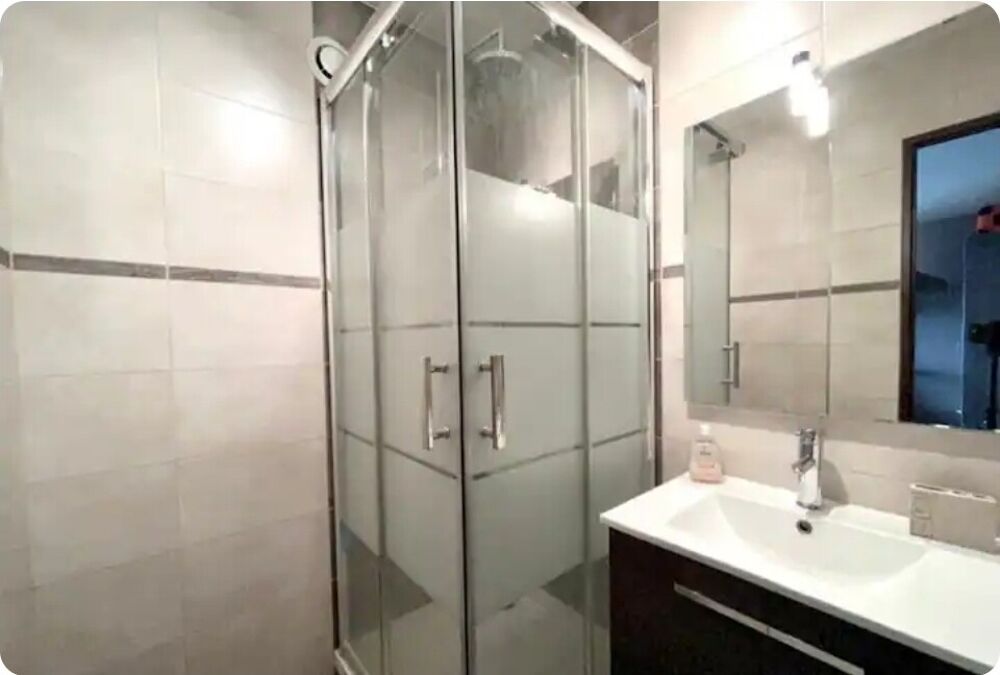 Vente Appartement À VENDRE – Studio 23 m² avec cave et place de parking privative Saint-julien-en-genevois