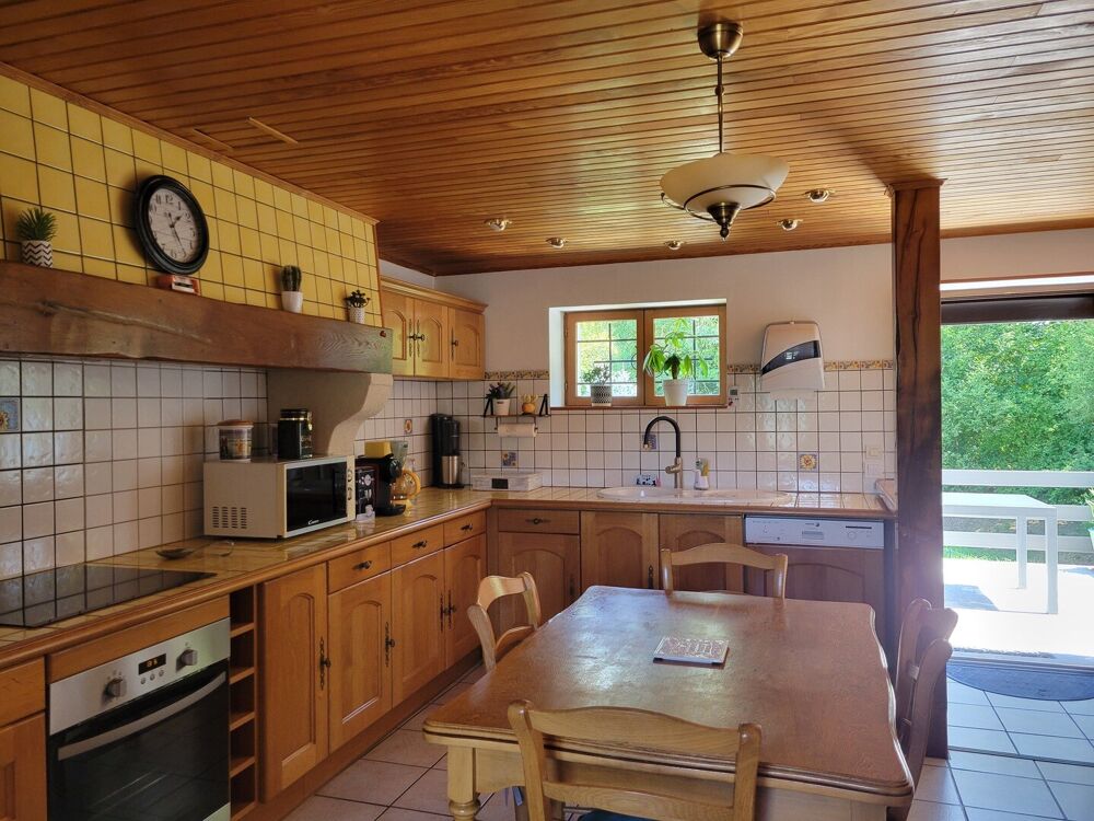 Vente Maison Maison entièrment rénovée sur terrain clos et arboré Giat