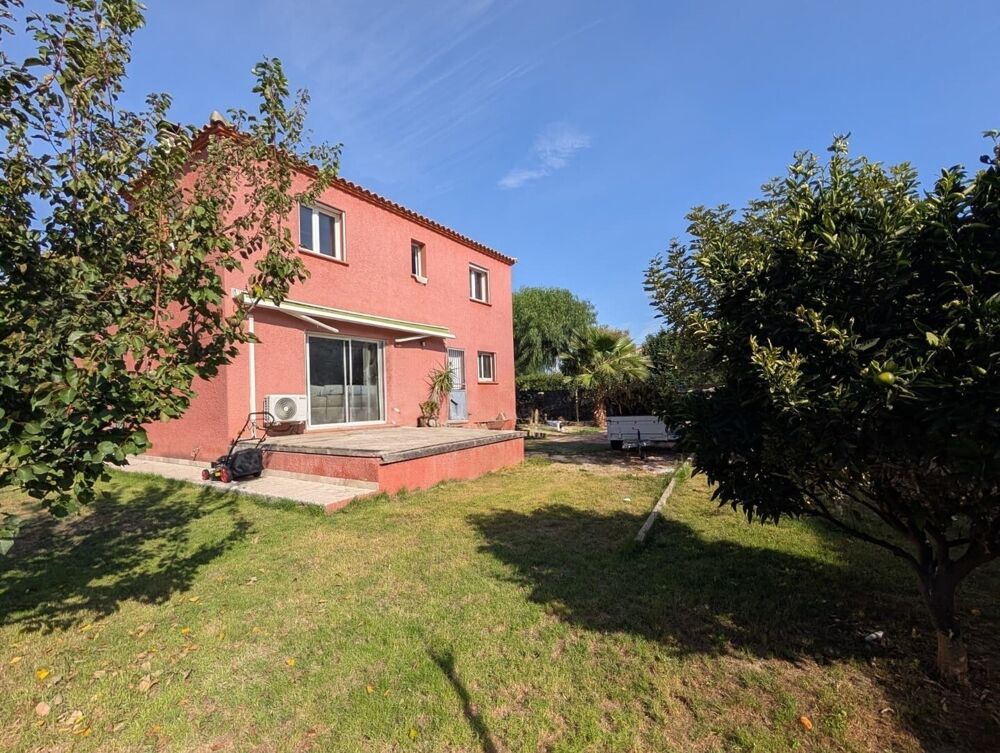 Maison familiale 4 faces sur terrain piscinable