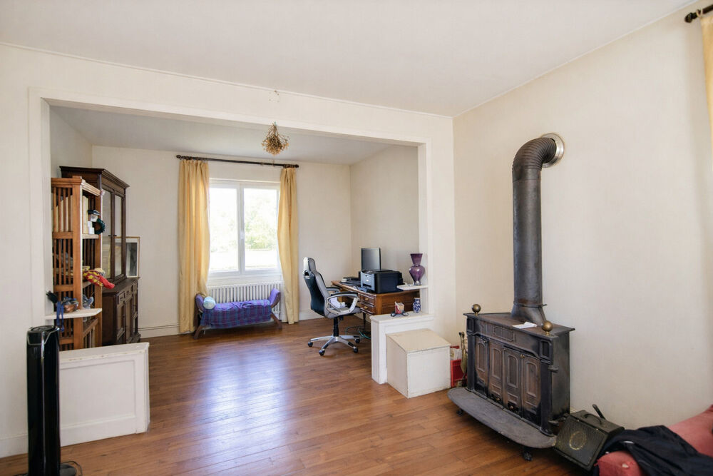 Grande maison 8 p. 218 m² + grange 140 m² sur 30 ares arborés