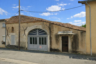  Immeuble � vendre 2 pi�ces 215 m�