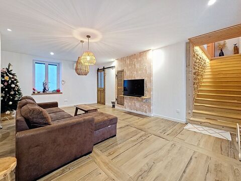   Maison 175 m�  en pierre et pis� sur 591 m� Maison - 6 pi�ce(s) - 175 m�