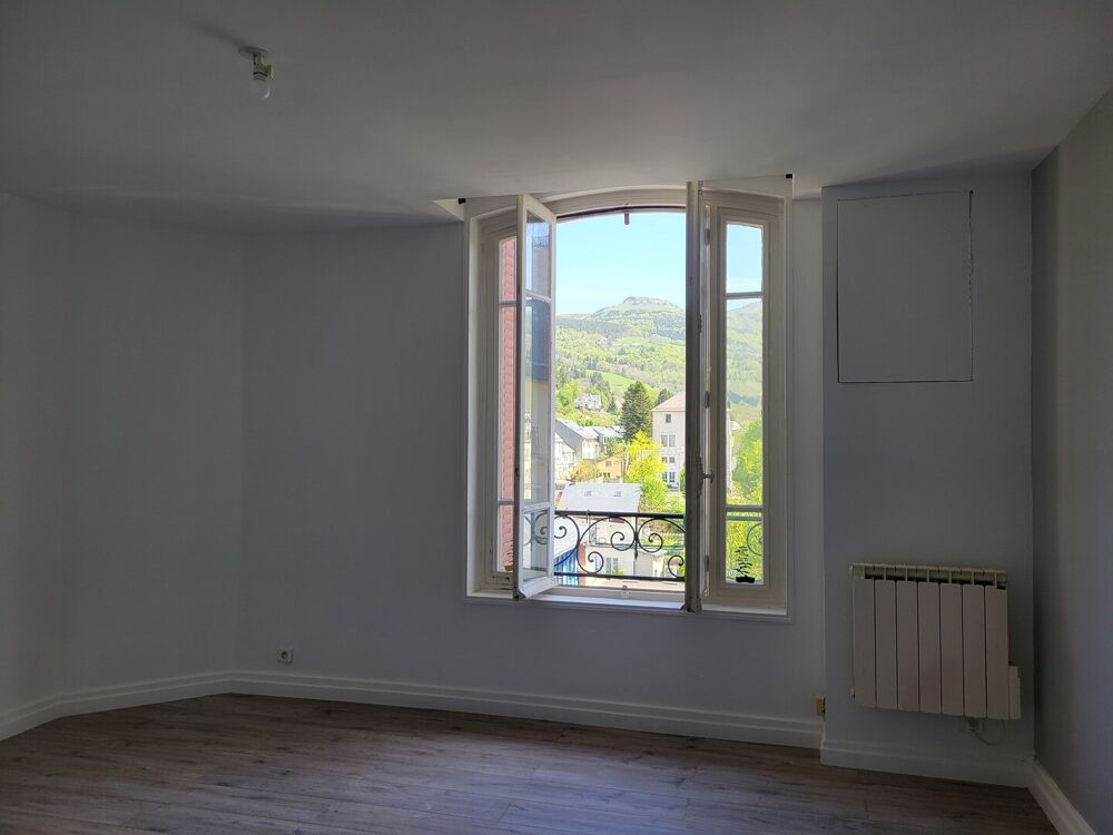 Vente Appartement Spacieux appartement rénové 80 m2 - Vue sur Charlanne - Hyper centre La bourboule