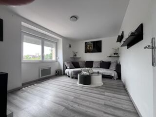  Immeuble à vendre 14 pièces 332 m²
