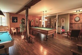  Villa � vendre 15 + pi�ces 621 m�