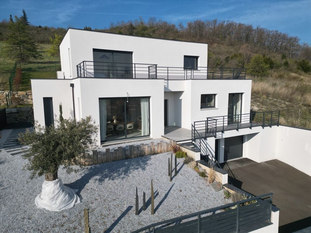 � vendre  Villa P�rignat-l�s-Sarli�ve (63170)