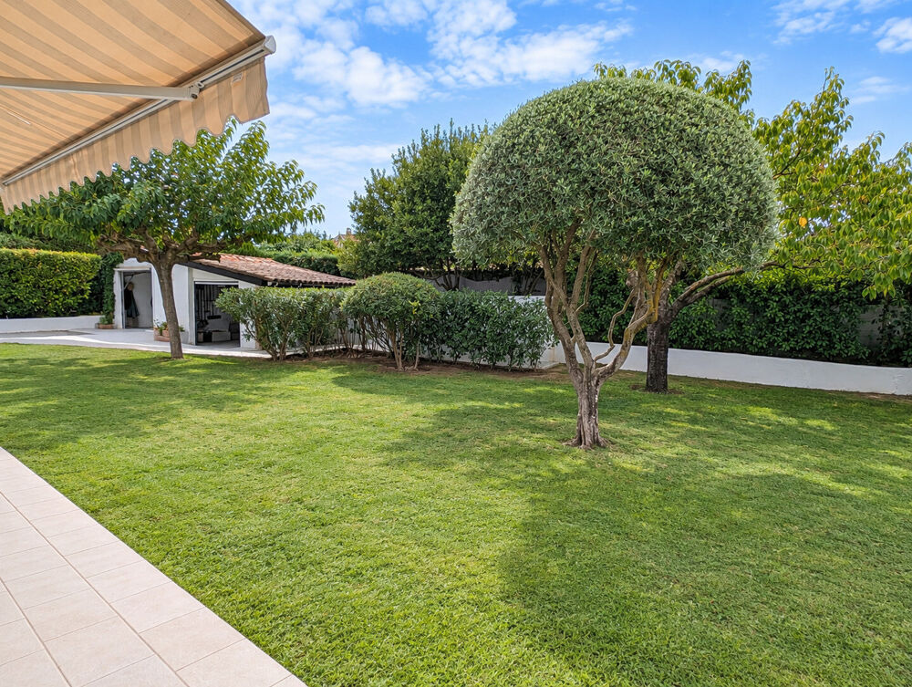 VILLA 4 CHAMBRES, PLEIN SUD, AU CALME ET À LABRI DES REGARDS