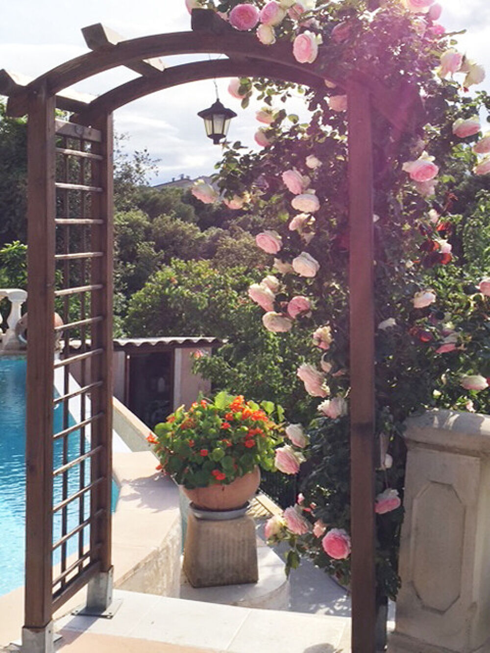 Vente Maison Villa familiale au calme avec piscine à débordement et fort potentiel Saint-paul-de-vence