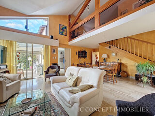  Maison � vendre 6 pi�ces 165 m�