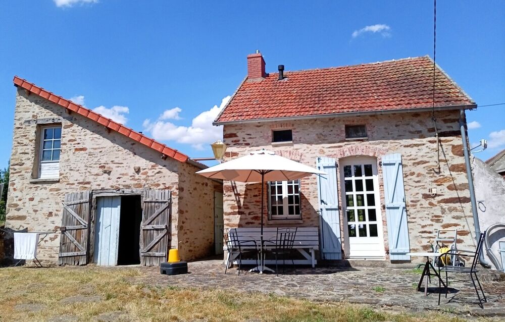 Centre de village caractéristique avec 7 bâtiments à la campagne