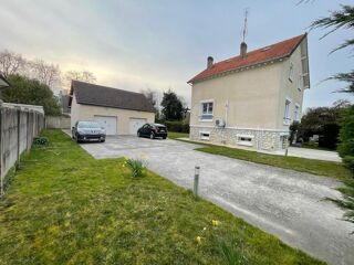  Maison à vendre 8 pièces 215 m²