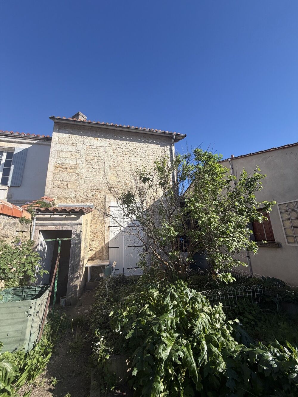 Vente Maison Maison en pierre avec garage et terrain à proximité de la bussate Angoulême