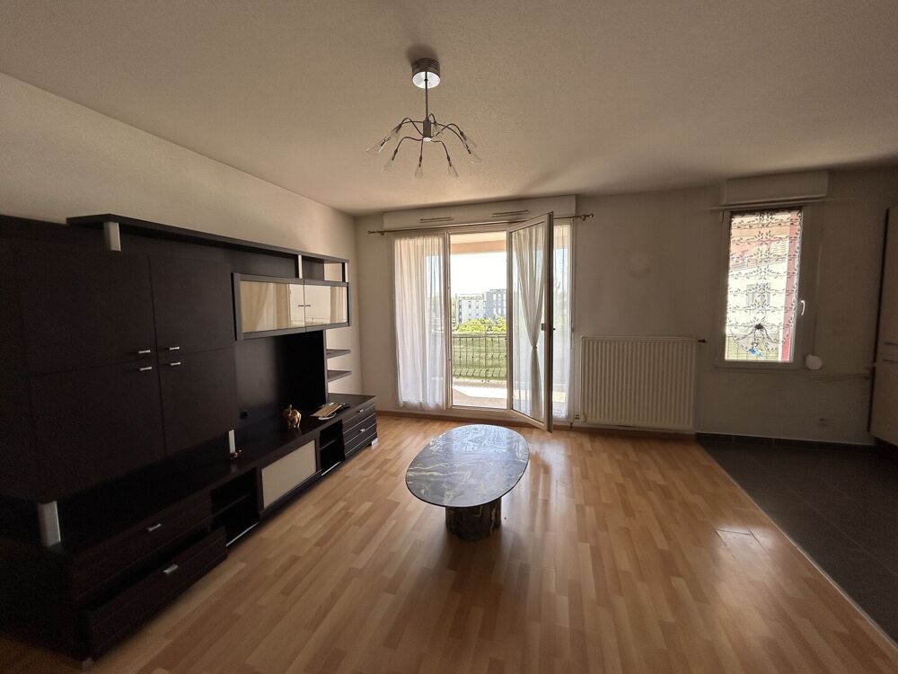 F3 de 60 m2 + une cave + 2 places de parking à PFASTATT (68120)