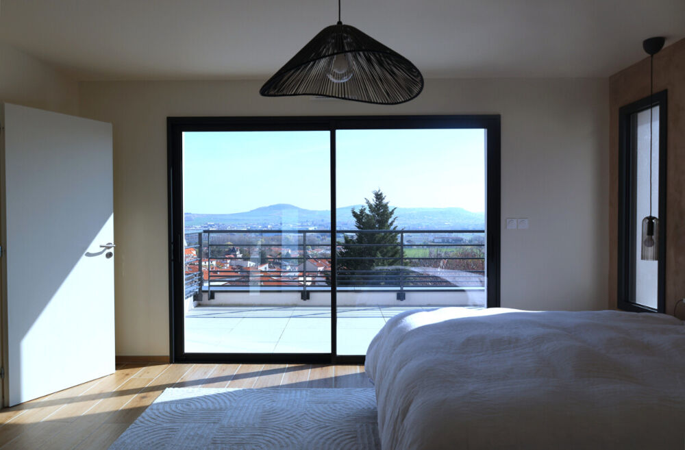 � vendre  Villa P�rignat-l�s-Sarli�ve (63170)