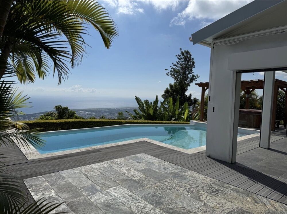Vente Villa Villa de standing - 6 pièces 240m² - Vue mer imprenable Saint denis