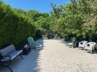  Maison � vendre 9 pi�ces 219 m�