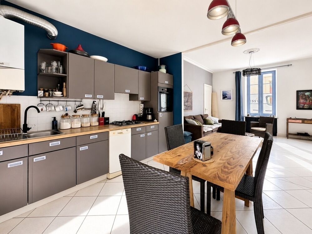 Vente Maison Maison de ville en triplex avec terrasse et jardin – Sans copropriété Reze