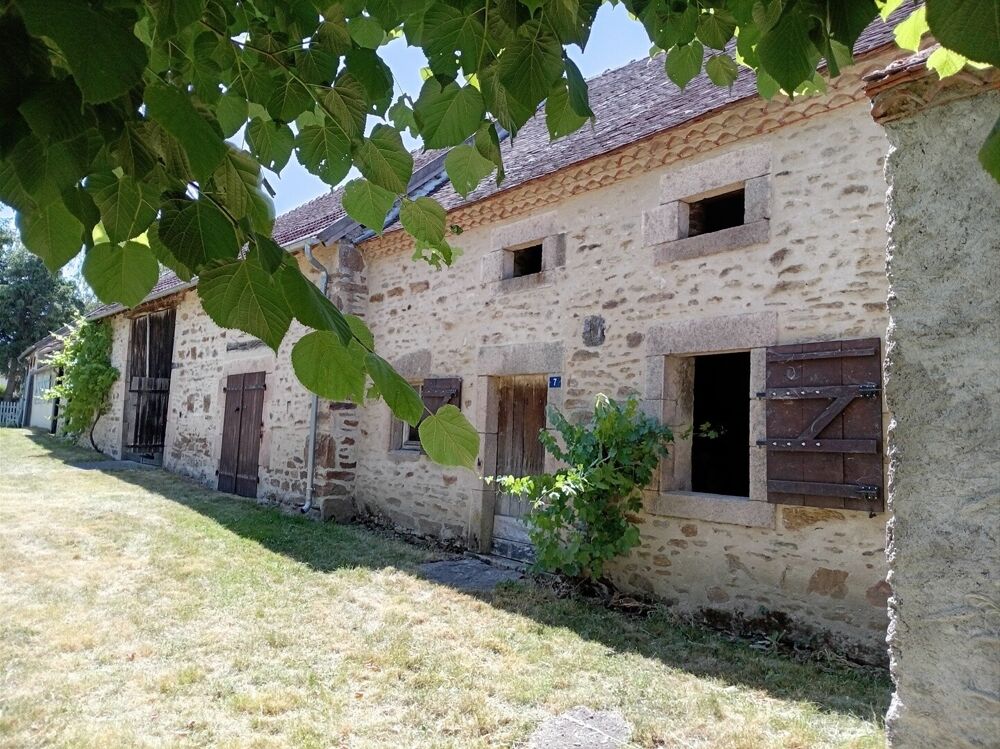 Vente Maison Centre de village caractéristique avec 7 bâtiments à la campagne Moureuille