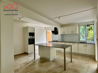  Appartement � vendre 4 pi�ces 144 m�