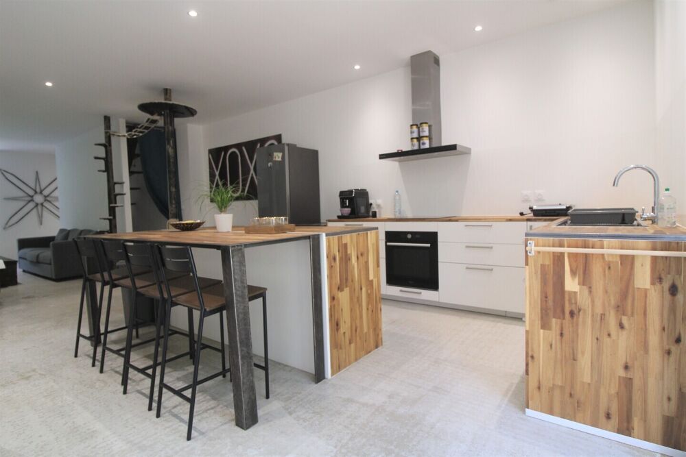 Bel appartement 4 pièces avec terrasse, garage, parking