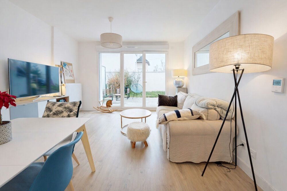 3 pièces rez-de-jardin avec terrasse et jardin  limite Bezons