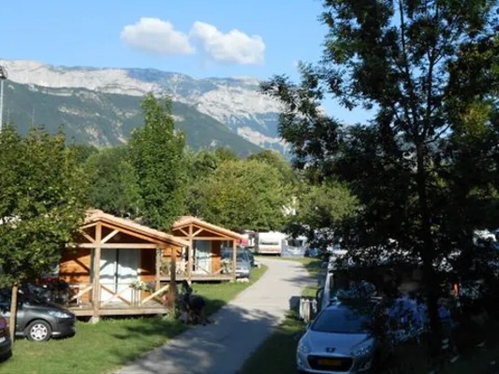   Camping Municipal de Justin - Chalet Casane 2 chambres Piscine collective - Barbecue Rhne-Alpes, Die (26150)