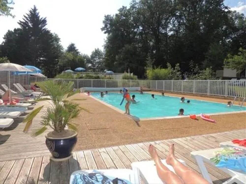   Flower Camping les Nauves - STANDARD 24 m Piscine collective - Terrasse - Club enfants - place de parking en extrieur - Accs Aquitaine, Belvs (24170)