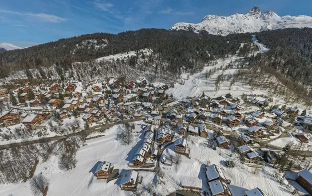   Alimentation < 200 m - Centre ville < 2 km - Tlvision - Balcon - Local skis Rhne-Alpes, Meribel Les Allues (73550)
