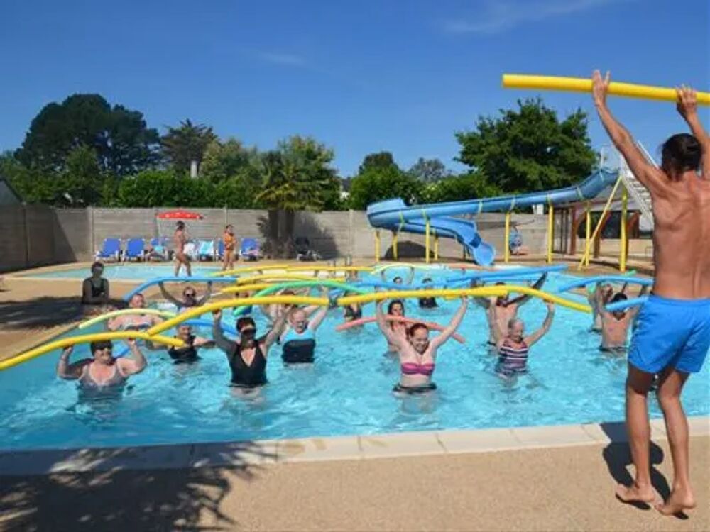   Camping La Roche Perce - TV + BBQ (MAX 4 adultes + 1 enfants) Piscine couverte - Piscine collective - Plage < 4 km - Terrasse - Bretagne, Fouesnant (29170)