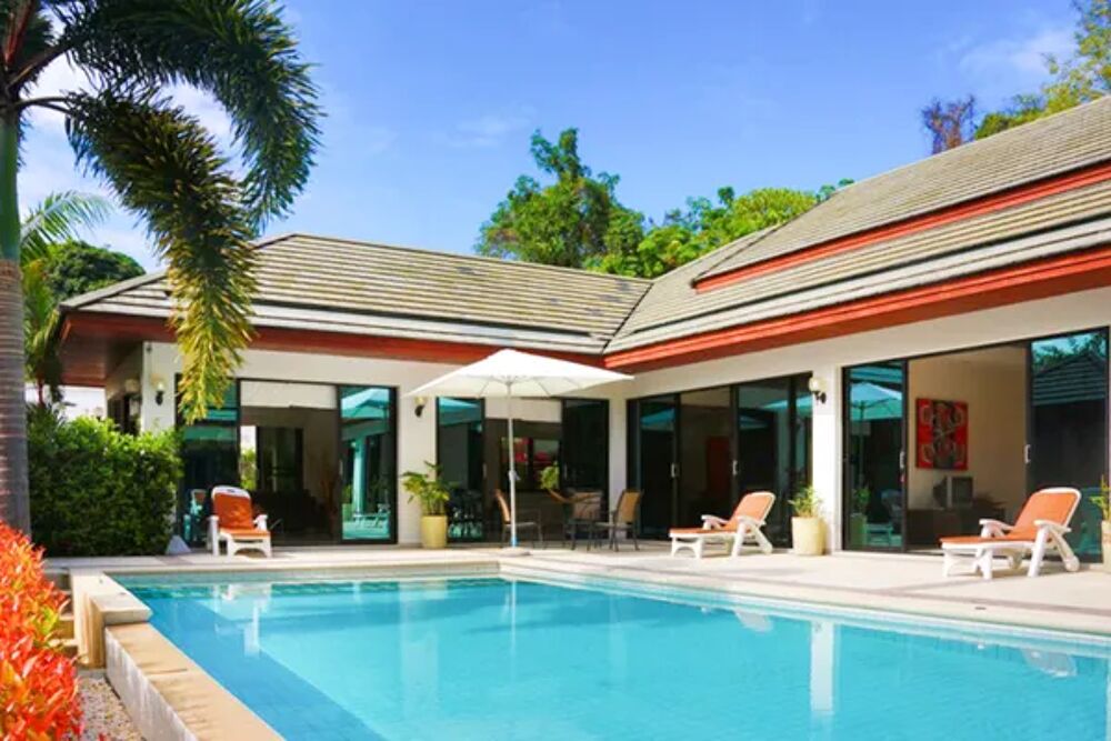   Villa  2 km de la plage pour 8 pers. avec piscine  Rawai Phuket Piscine prive - Plage < 2 km - Tlvision - Terrasse - place Thailande, Rawai Phuket