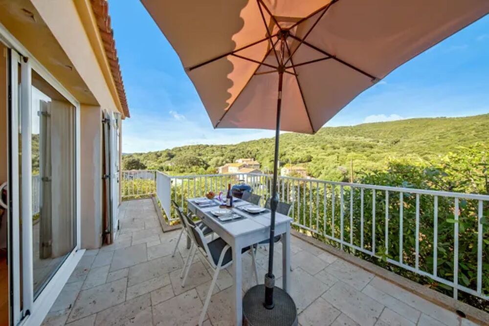   Appartement  11 km de la plage pour 4 pers. avec terrasse  Sartne Tlvision - Terrasse - Vue montagne - place de parking en Corse, Sartne (20100)