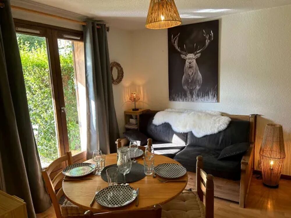   appartement 4 personnes Tlvision - Terrasse - Table et chaises de jardin - Lit bb Rhne-Alpes, Demi-Quartier (74120)