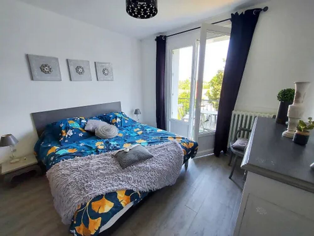   maison 7 personnes Tlvision - Terrasse - Balcon - place de parking en extrieur - Lave vaisselle Pays de la Loire, Courbeveille (53230)