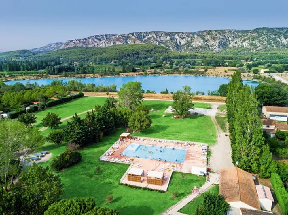   mping Les Rives du Luberon 4* - Mobil Home 6 personnes Piscine collective - Terrasse - Accs Internet - Barbecue - Salon jardin Provence-Alpes-Cte d'Azur, Cheval-Blanc (84460)