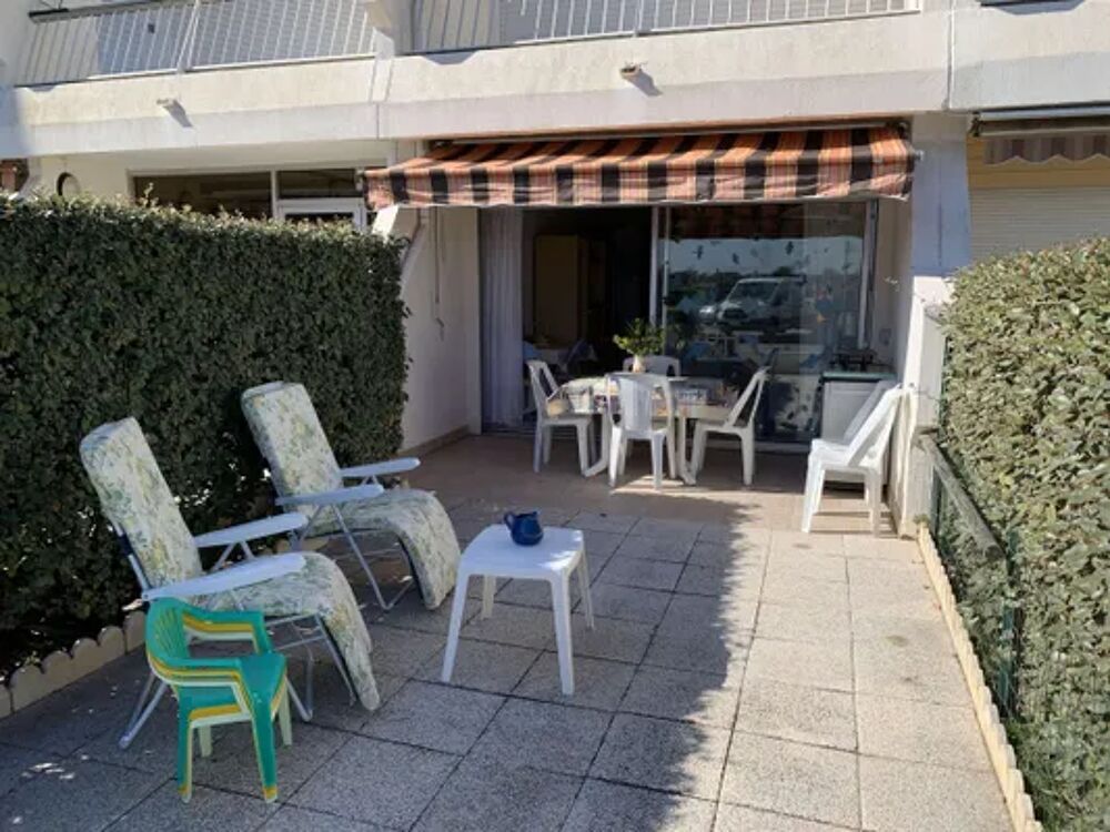   appartement 4 personnes Tlvision - Terrasse - place de parking en extrieur - Lave linge - Table et chaises de jardin Languedoc-Roussillon, Port Camargue (30240)