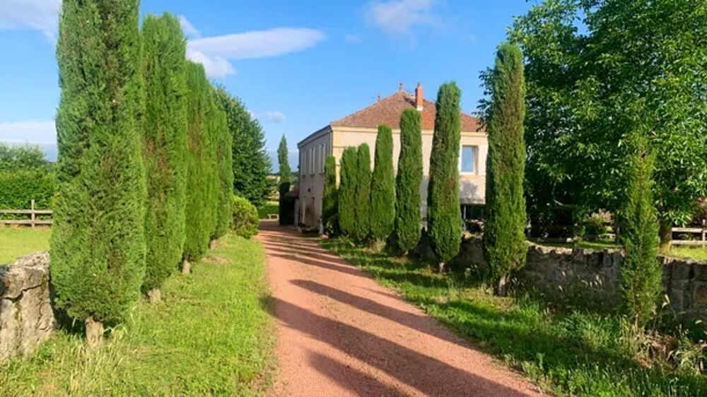  Villa pour 14 pers. avec piscine, jardin et terrasse  Briennon Piscine prive - Tlvision - Terrasse - place de parking en ext Rhne-Alpes, Briennon (42720)