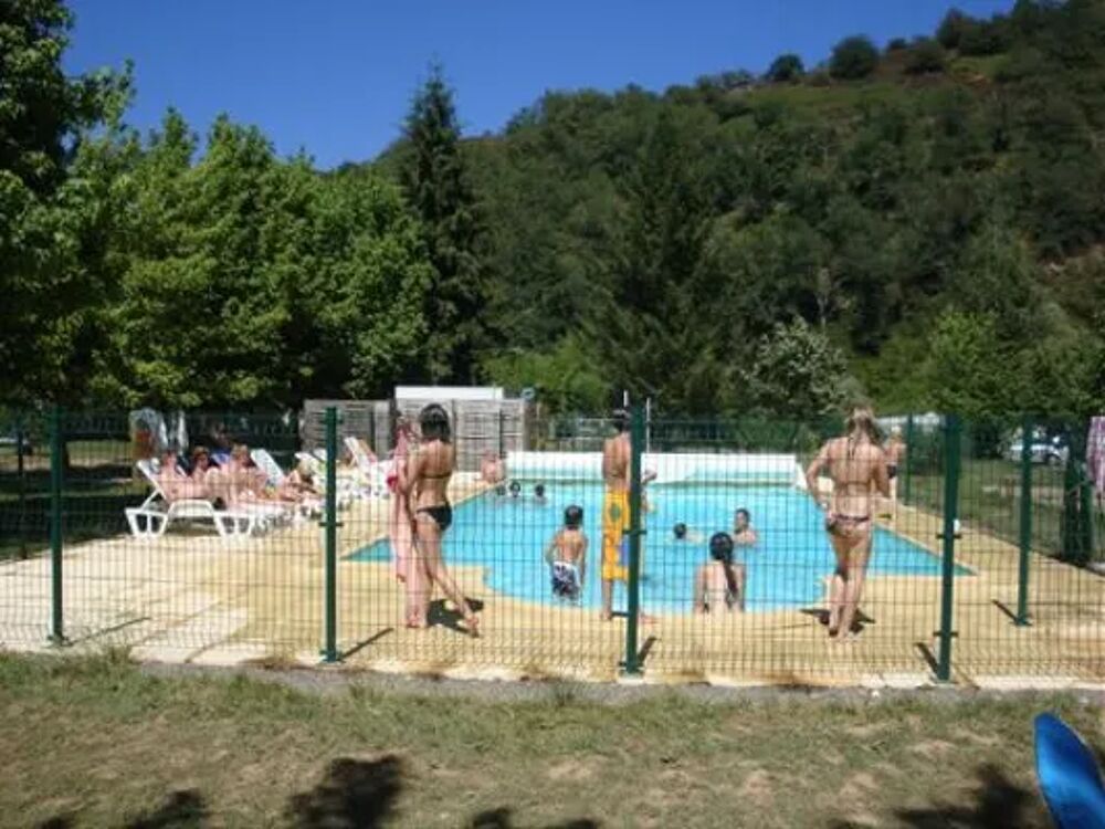   Vodatent Camping Pittoresque - Tente Safari 6 personnes Piscine collective - Terrasse - Salon jardin Midi-Pyrnes, Saint-Parthem (12300)