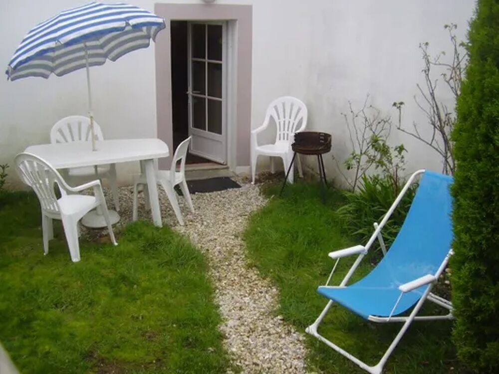   maison 2 personnes Tlvision - Lave vaisselle - Lave linge - Accs Internet - Table et chaises de jardin Bretagne, Locmaria (56360)