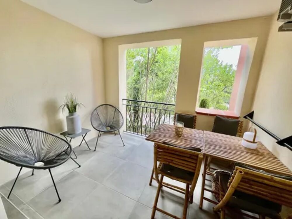   appartement 2 personnes Tlvision - Balcon - place de parking en extrieur - Lave vaisselle - Table et chaises de jardin Provence-Alpes-Cte d'Azur, Mallemort (13370)