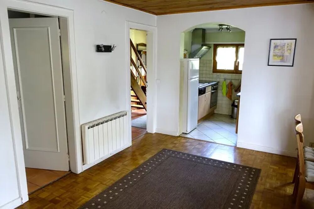   211596 Centre ville < 2 km - Tlvision - Terrasse - Lave vaisselle - Lave linge Alsace, Soultzeren (68140)