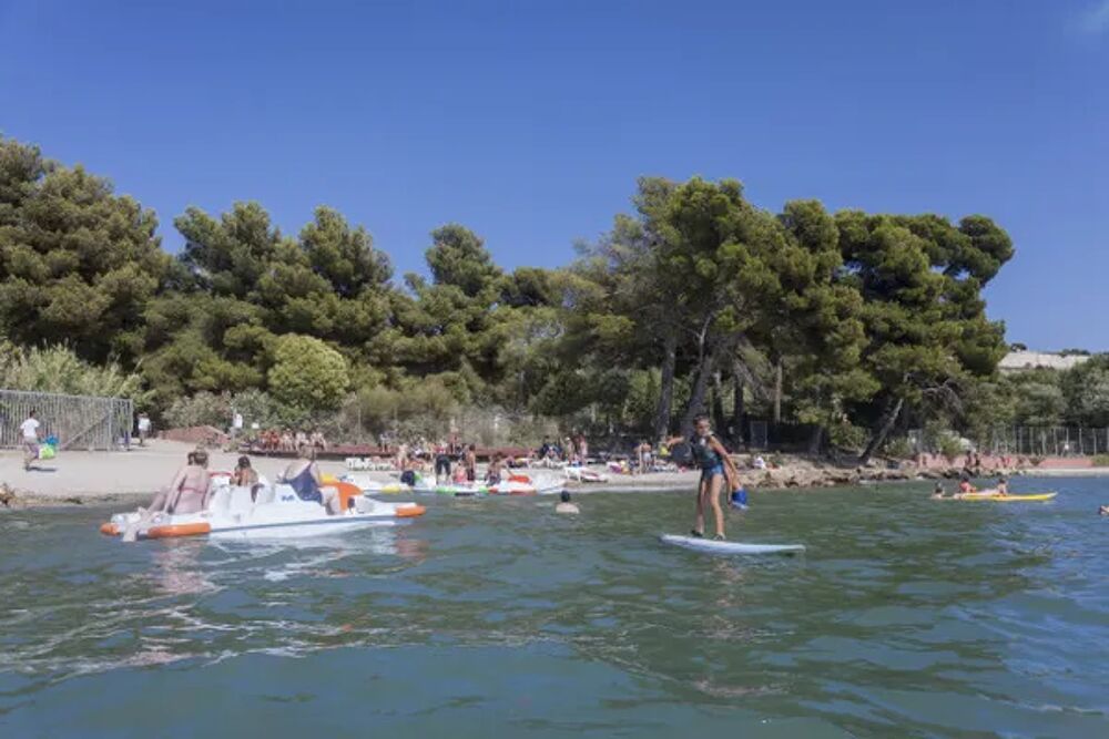   Camping Marina Plage - M6 mh 4 personnes 2 chambres Alimentation < 2 km - Centre ville < 2 km - Tlvision - Accs Internet - Ja Provence-Alpes-Cte d'Azur, Vitrolles (13127)