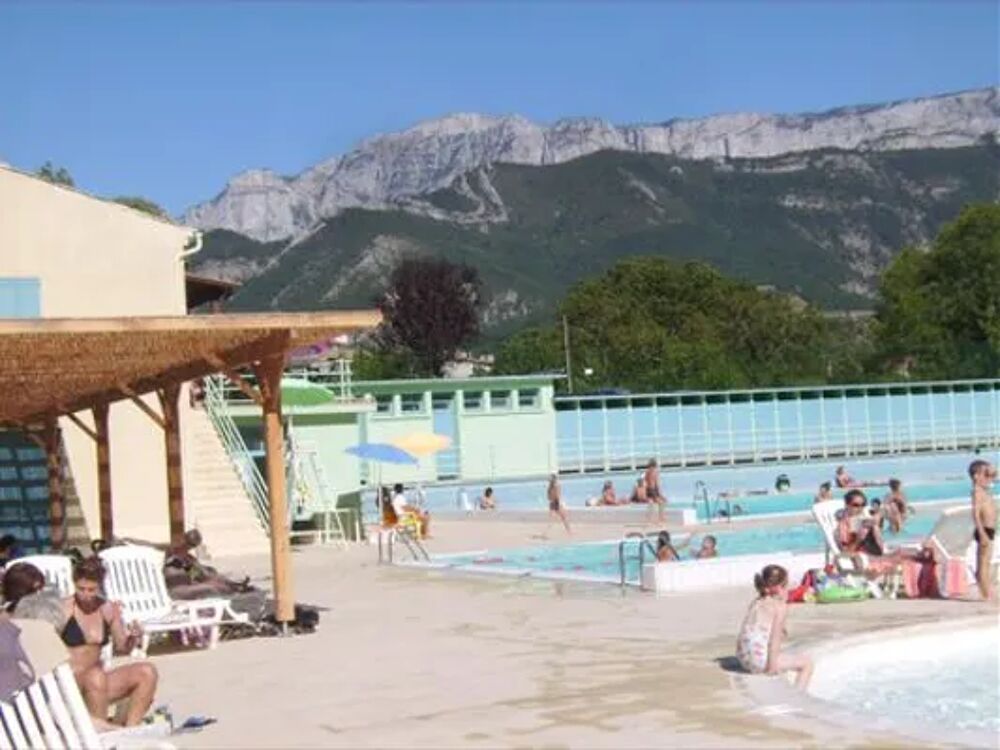   Camping Municipal de Justin - Chalet Casane 2 chambres Piscine collective - Barbecue Rhne-Alpes, Die (26150)