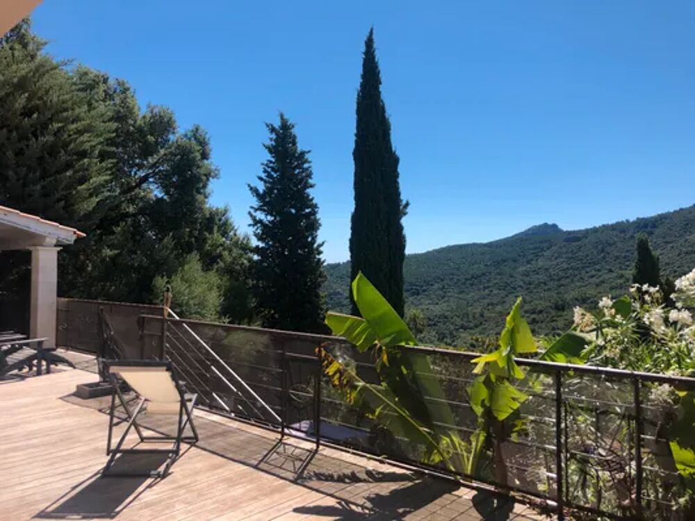   Villa avec piscine, vue sur les Esterels Piscine prive - Tlvision - Terrasse - Balcon - Vue montagne Provence-Alpes-Cte d'Azur, Frjus (83600)
