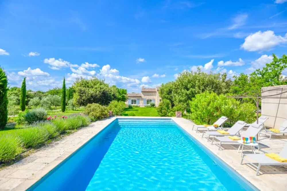  Mas des Chnes Verts  5 ch avec piscine et clim Piscine prive - Tlvision - Terrasse - Vue montagne - place de parking en ext Provence-Alpes-Cte d'Azur, Eygalires (13810)