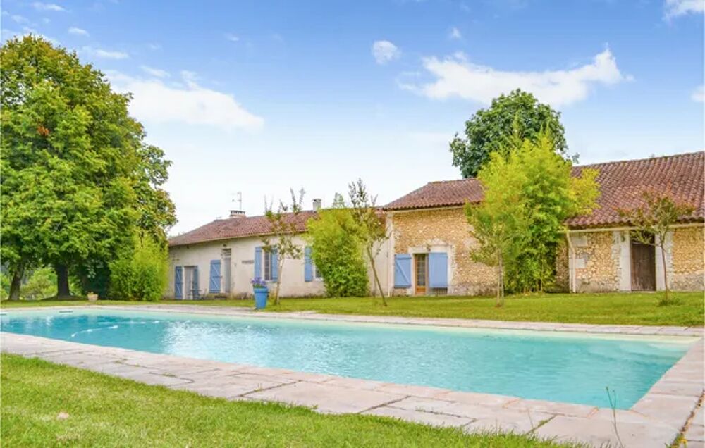   Stunning home in Bourg du bost with 3 Bedrooms, WiFi and Outdoor swimming pool Piscine prive - Alimentation < 2 m - Tlvision Aquitaine, Bourg-du-Bost (24600)