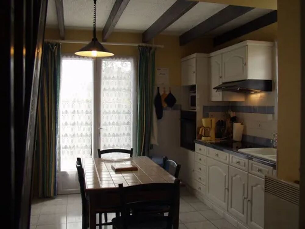  maison 4 personnes Tlvision - Lave vaisselle - Lave linge - Accs Internet - Table et chaises de jardin Bretagne, Locmaria (56360)