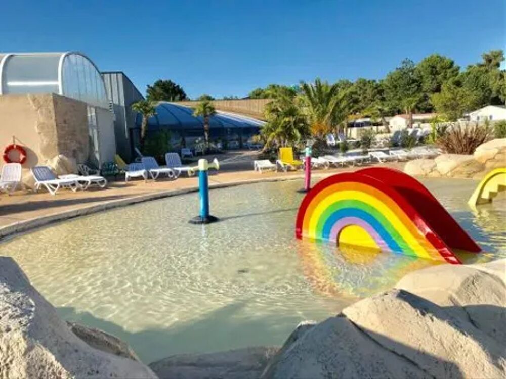   Camping Les Gents - Mercure (Keller Travel) (MAX 4 adultes + 1 enfants) Piscine couverte - Piscine collective - Terrasse - Salo Pays de la Loire, Saint-Jean-de-Monts (85160)