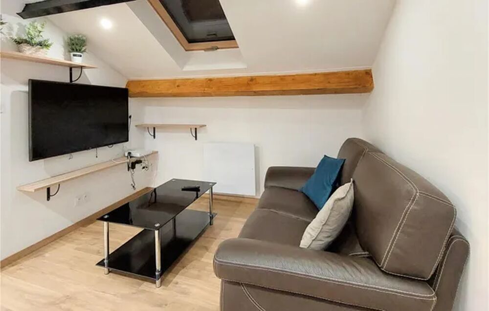   Stunning apartment in Saint-tienne with WiFi and 2 Bedrooms Alimentation < 10 m - Tlvision - Lave vaisselle - Lave linge - Ac Rhne-Alpes, Saint-tienne (42000)